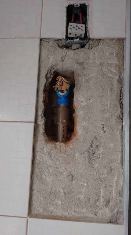 Troca de Chuveiro Preço na Bairro Casa Branca - Eletricista para Troca de Chuveiro